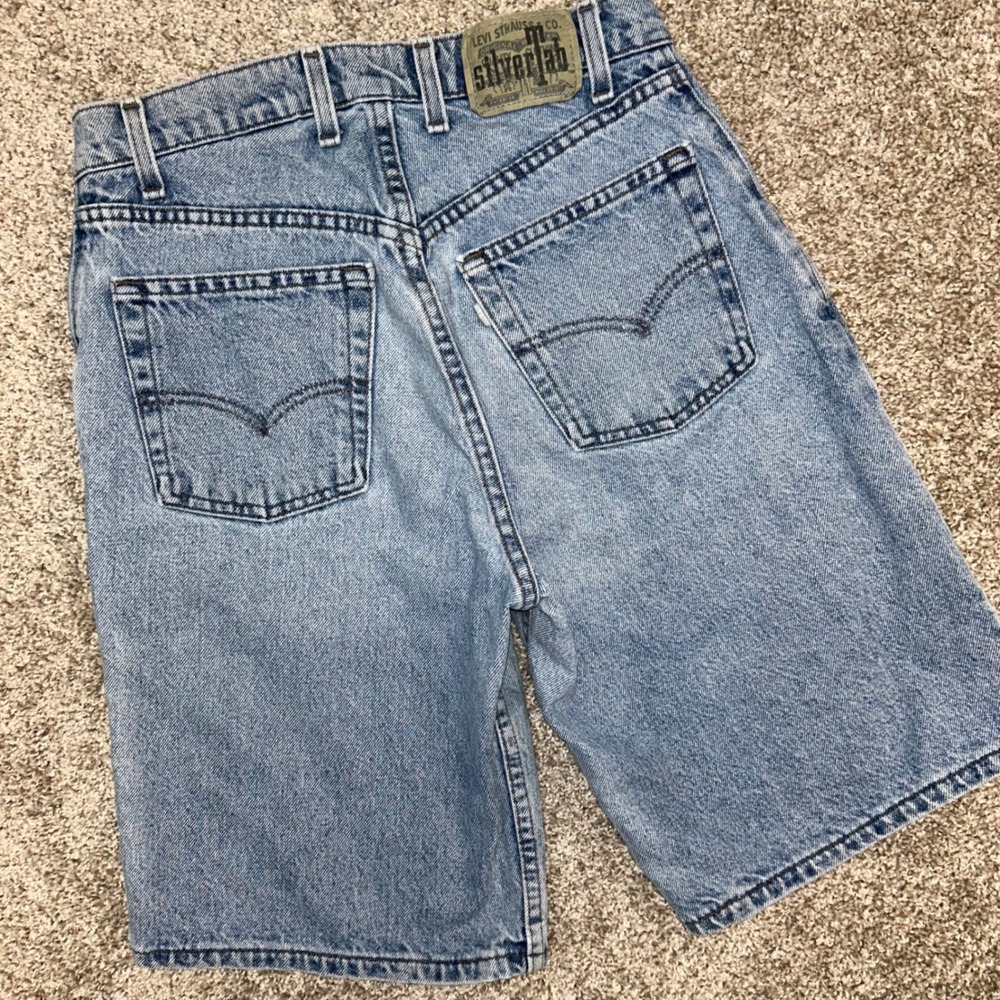 Vintage 90s Levi's SilverTab Loose Shorts USA Made Men Size 30 Light Wash Denim
